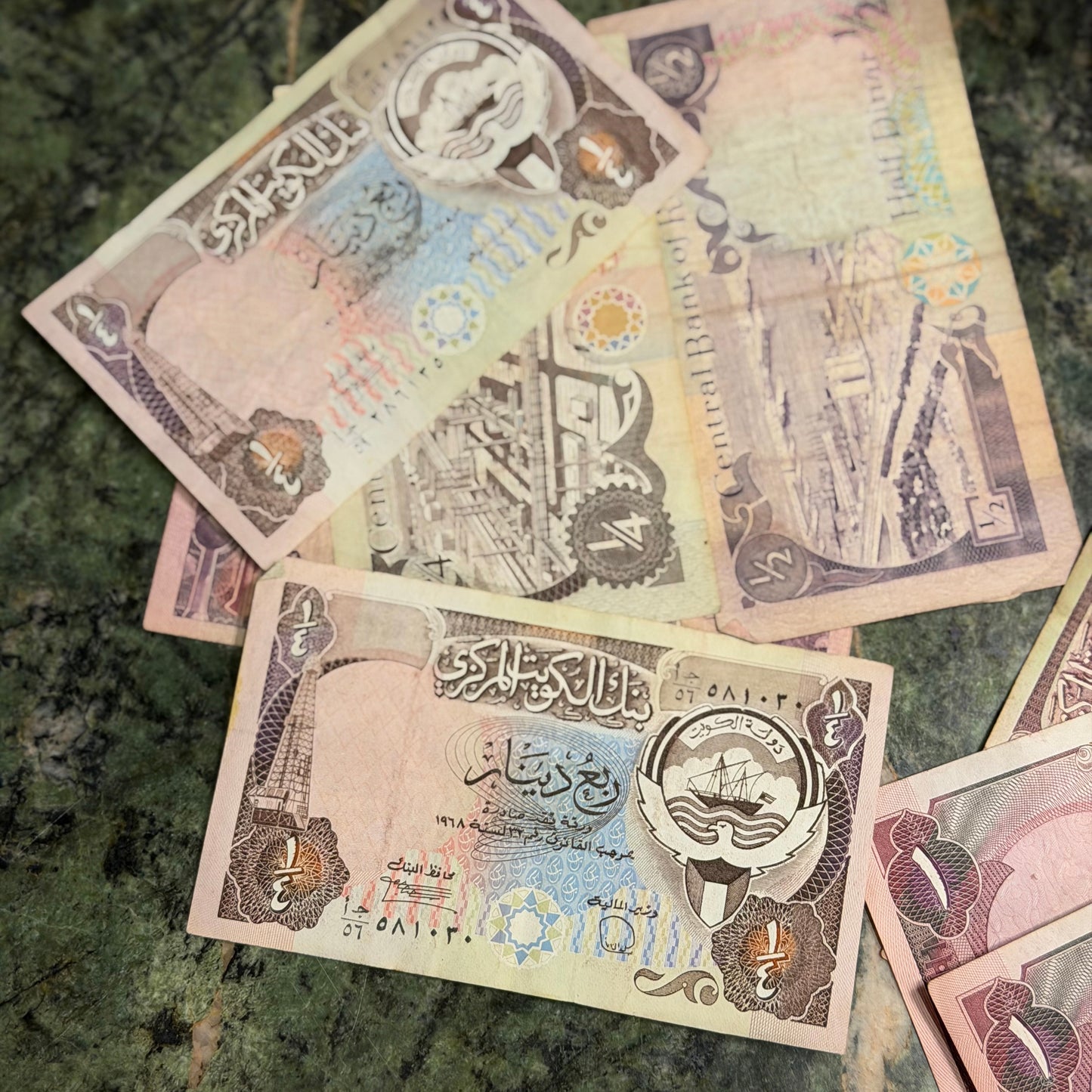 عملات كويتية
