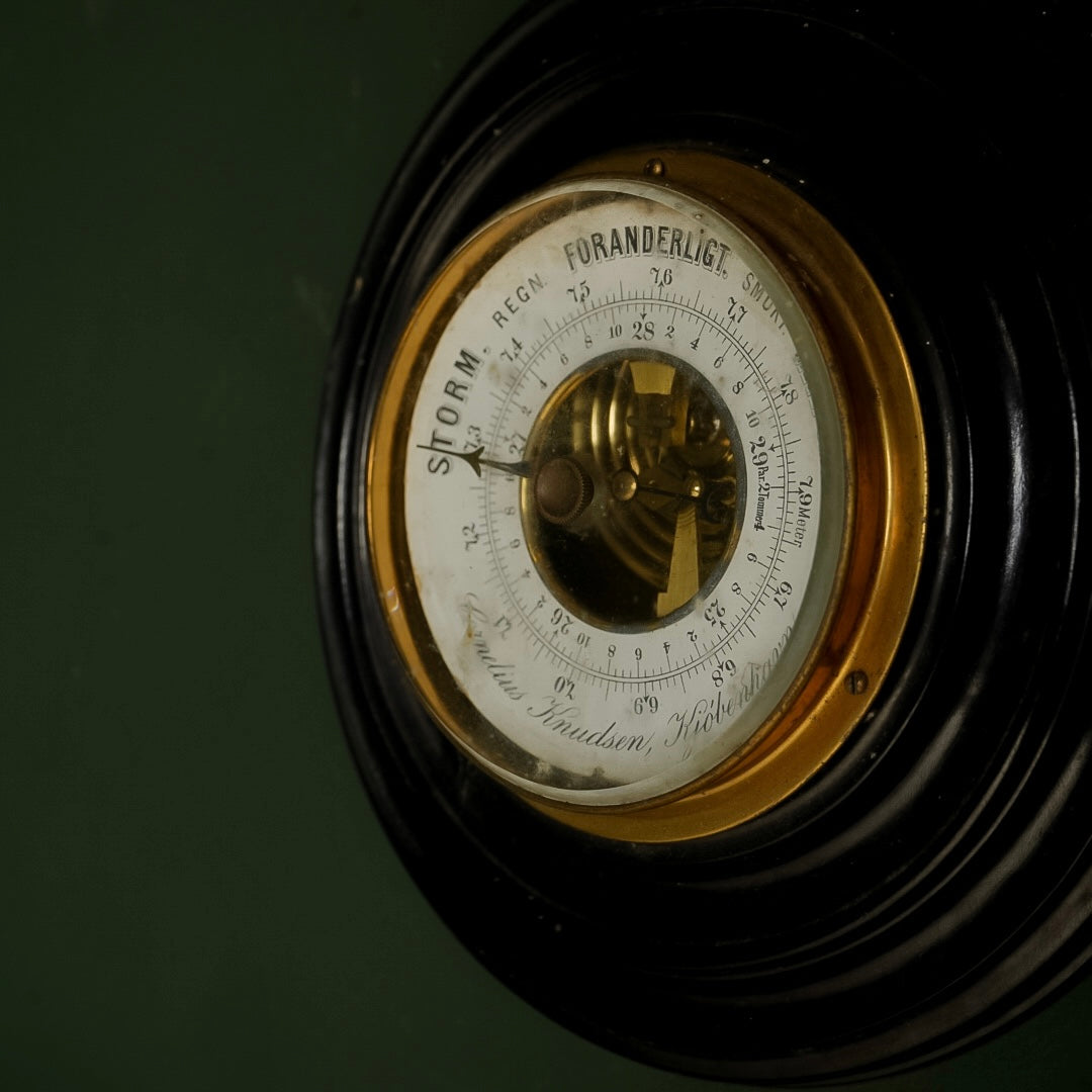 Thermometer wood بارومتر