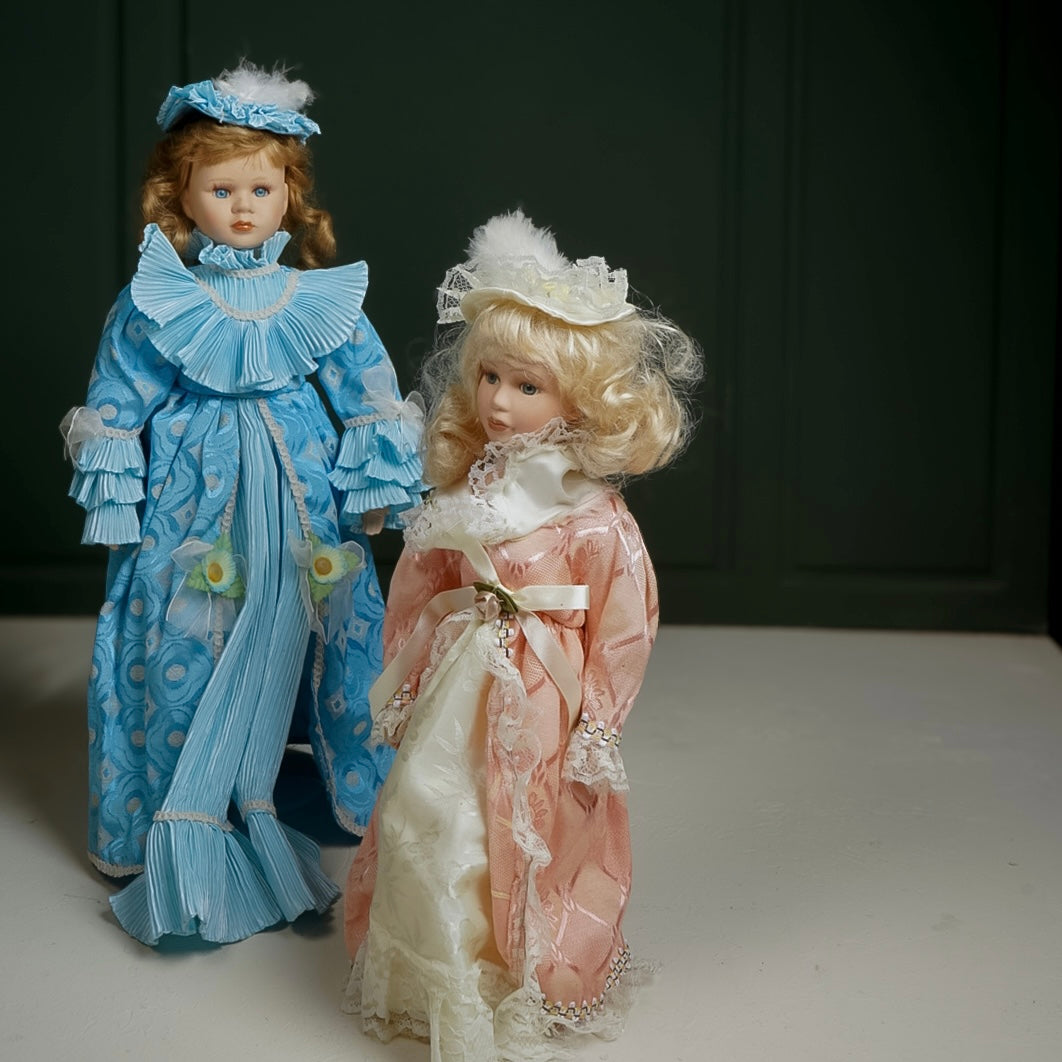 دمية بورسلان فنتج Vintage porcelain doll
