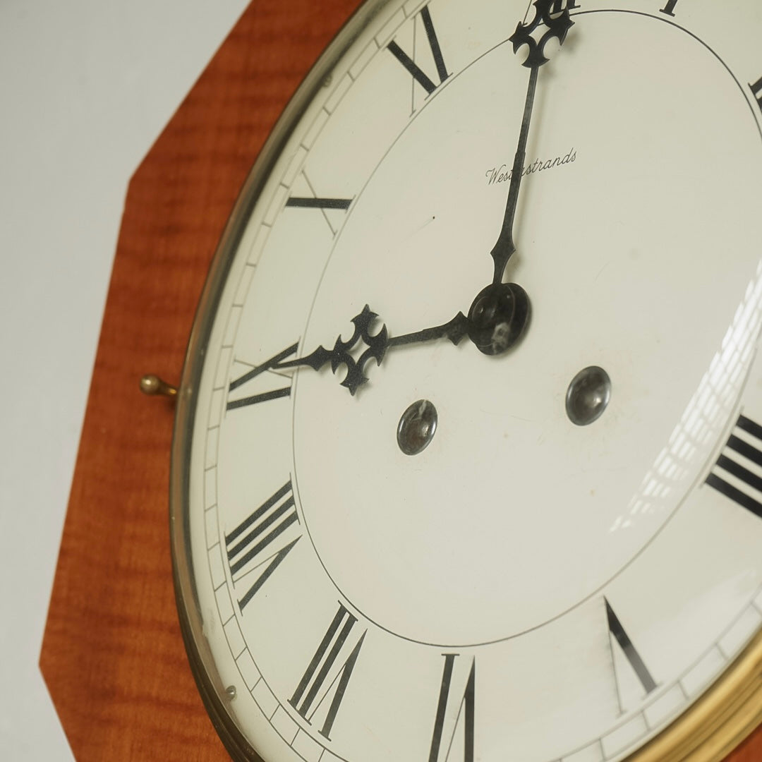 wall clock | ساعة حائط