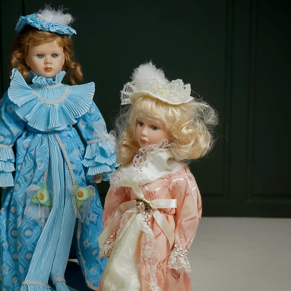 دمية بورسلان فنتج Vintage porcelain doll