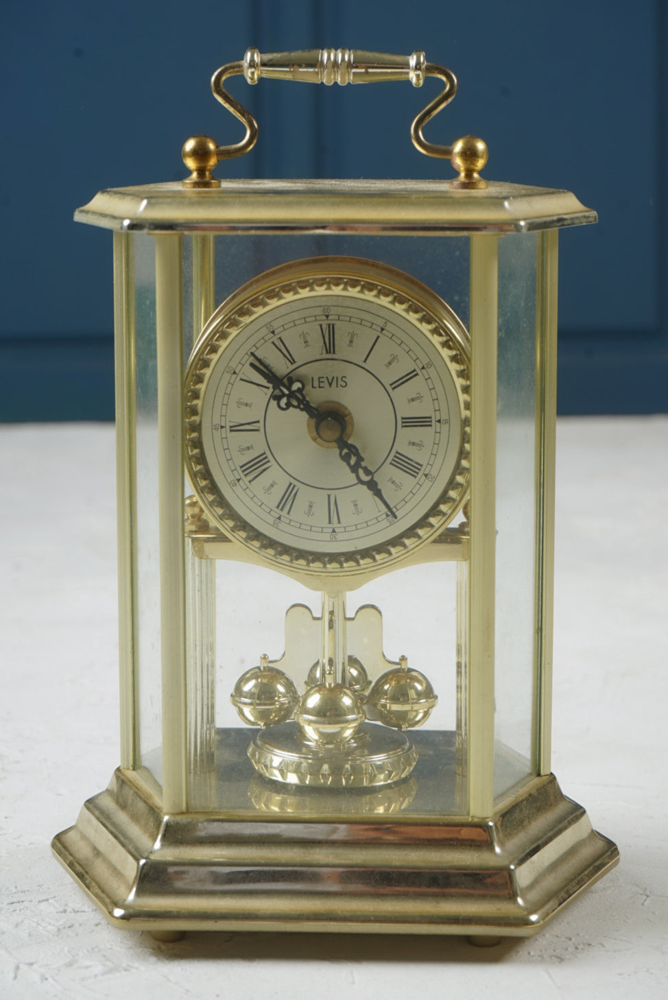 Clock ساعة طاولة