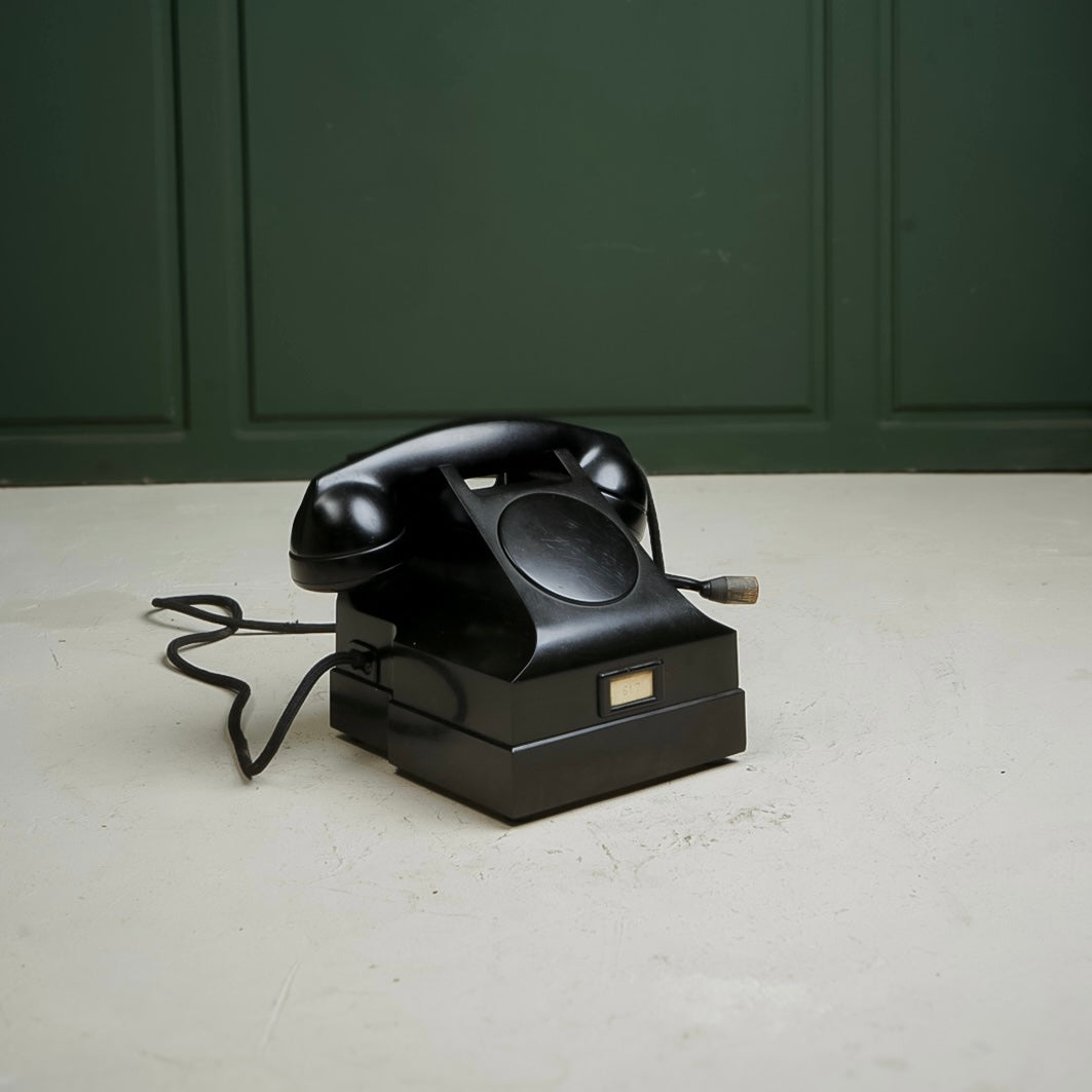 Telephone