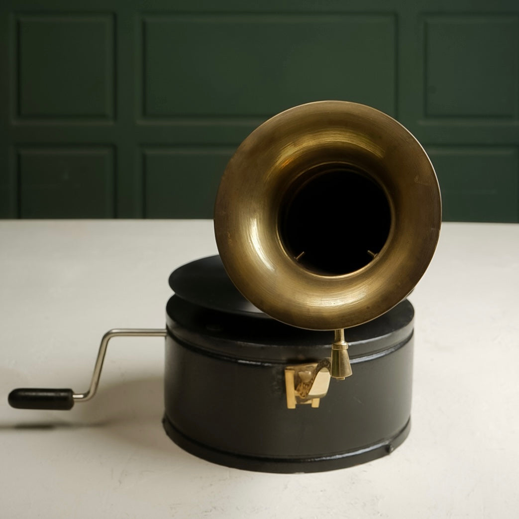 مشغل اسطوانات بشتخته | gramophone