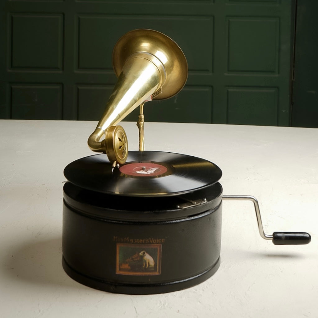 مشغل اسطوانات بشتخته | gramophone