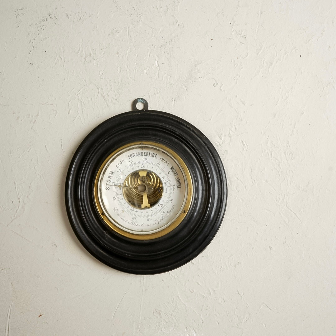 Thermometer wood بارومتر