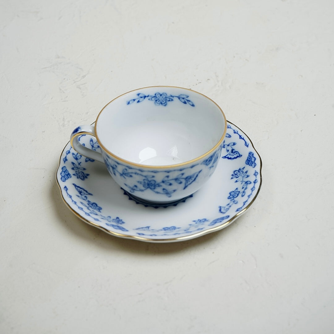 فنجان قهوة فنتج اوربي