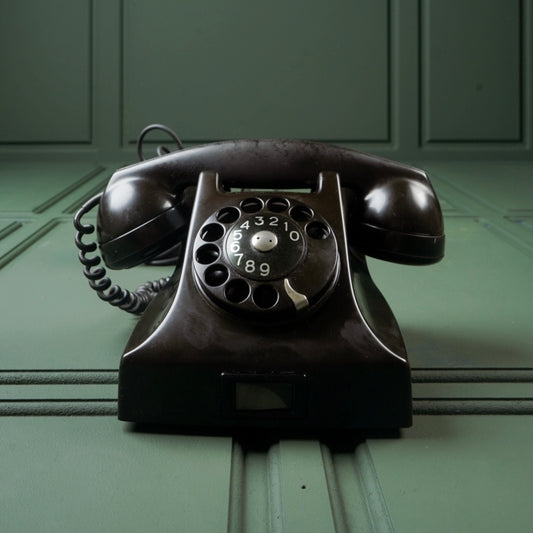 Bakalite telephone