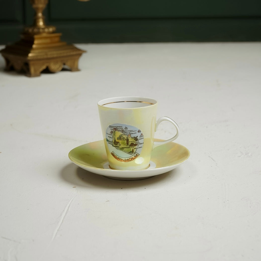 فنجان قهوة فنتج اوربي
