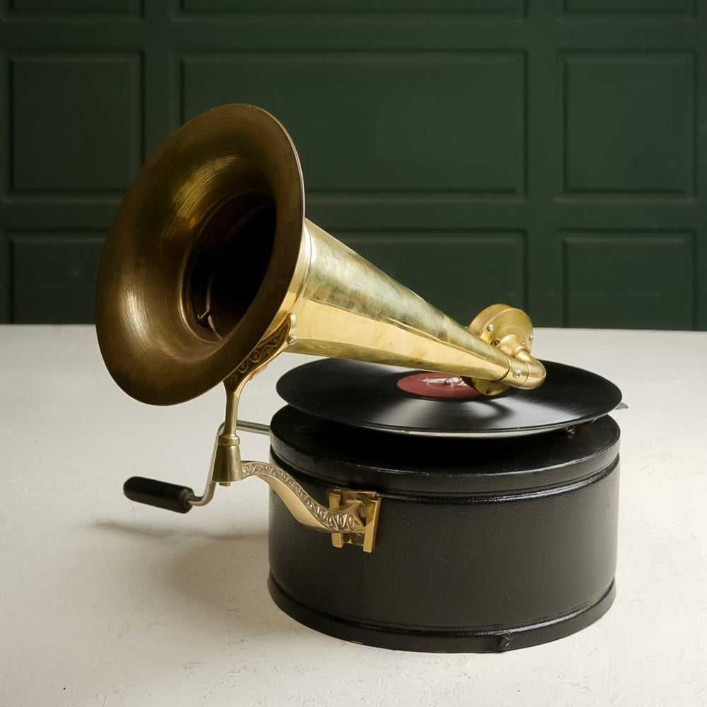 مشغل اسطوانات بشتخته | gramophone