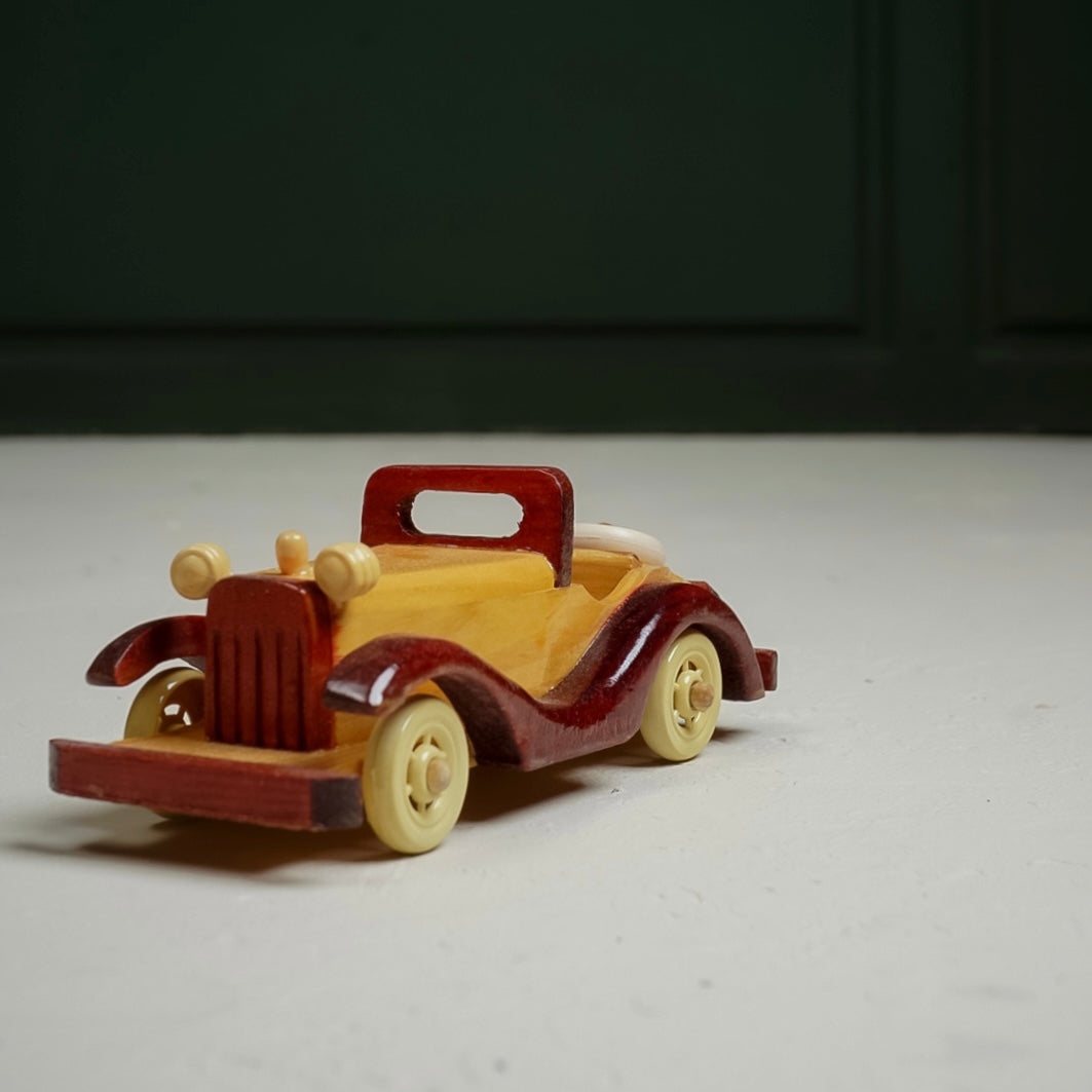 مجسم سيارة خشبي | wood car