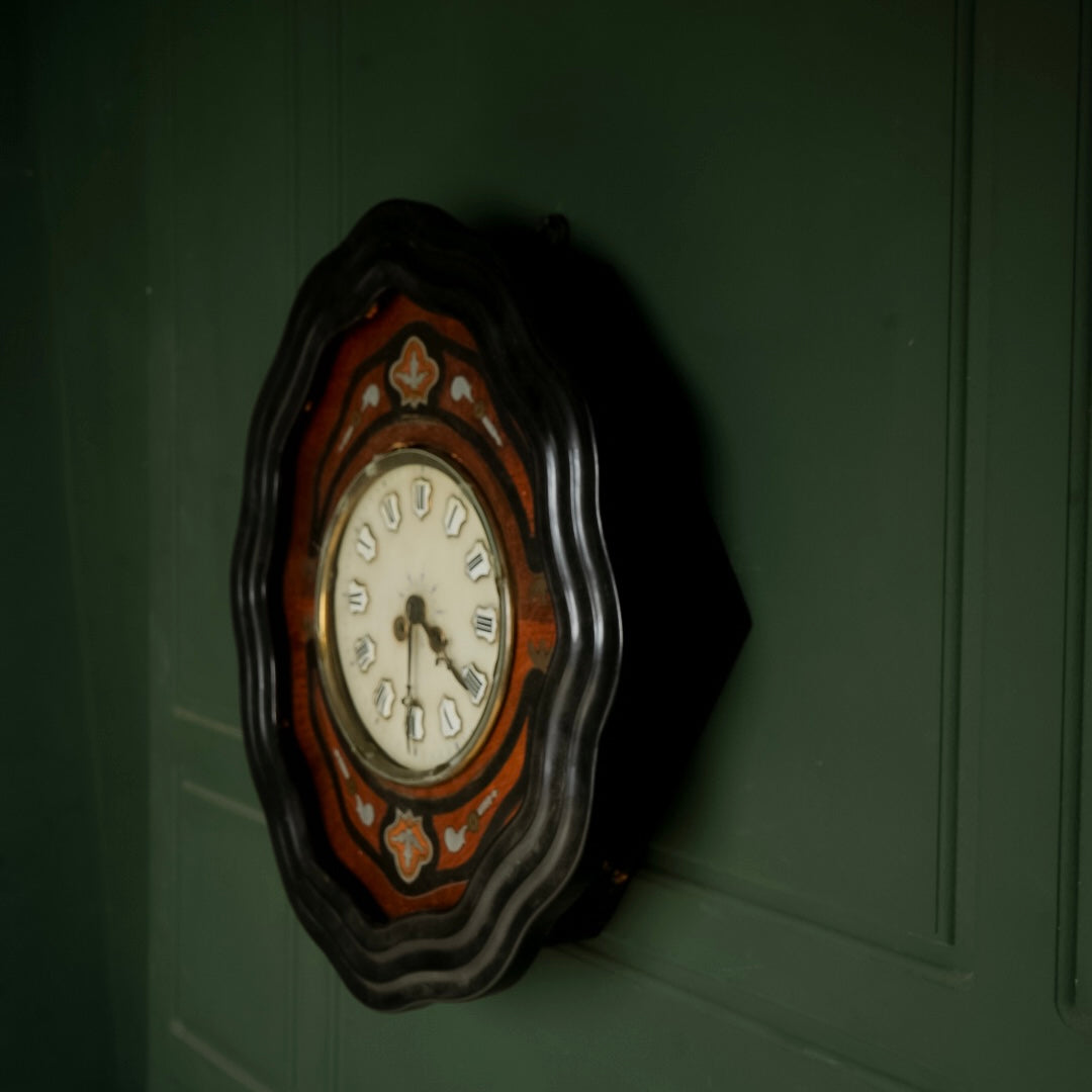 wall clock | ساعة حائط